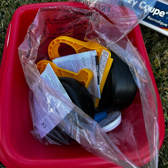 Little Tikes Cozy Coupe red trailer - Picture 5 of 7